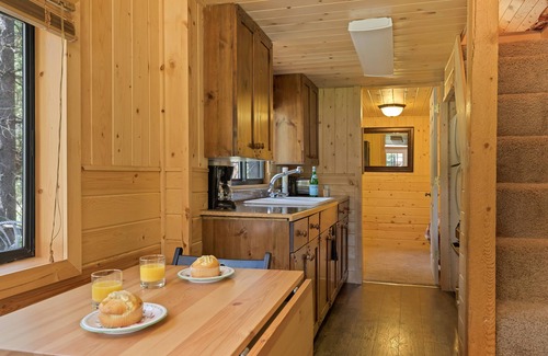 Island Park Cabin | Kid-Friendly KABINO Loft with Fire Pit & Lake Views
