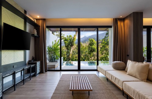 Chong Hotel | Discover Kachong Hills Tented Resort in Trang - 8.8/10 Rating