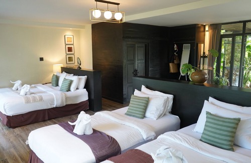 Chong Hotel | Discover Kachong Hills Tented Resort in Trang - 8.8/10 Rating