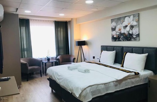 Moda Apartment | Cozy Studio on Bahariye Street in Kadıköy