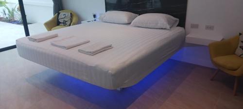 Maret Villa | Oceanfront Kadena Villa - Guest Rated 9.3 with Pool