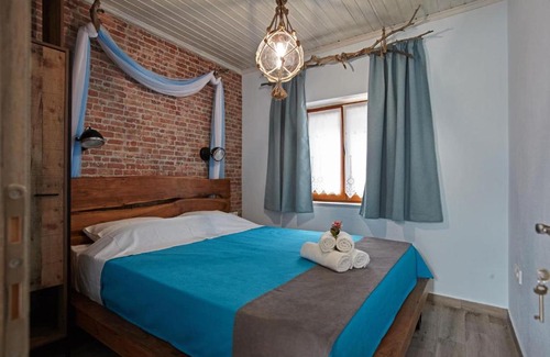 Samothrace Apartment | Pet-Friendly Kadmilos Suites in Samothraki with High Ratings
