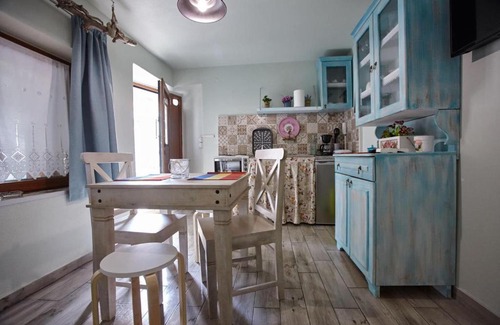 Samothrace Apartment | Pet-Friendly Kadmilos Suites in Samothraki with High Ratings