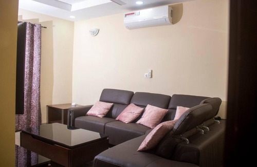 Ouagadougou House | Pet-Friendly Kadoued 2-Bedroom Apartment with Restaurant