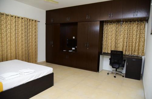 Malur House | Discover Kadumuthsandra Plantation: Family & Pet Friendly Bliss