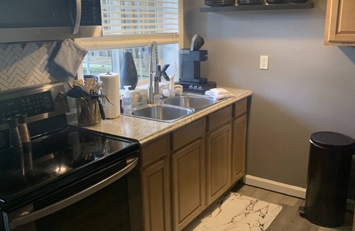Brevard Apartment | Discover Kaedin’s Cave: Pet-Friendly Retreat in Brevard