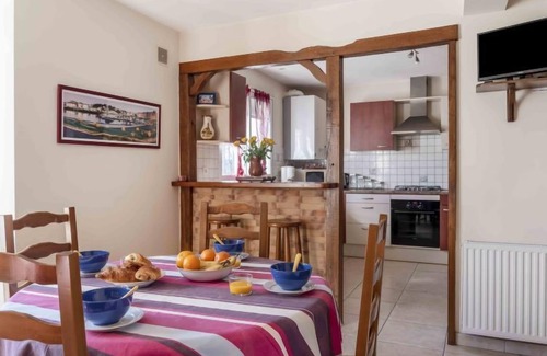 Behobie Apartment | Cozy Apartment Kafartenea in Saint-Jean-de-Luz for 4
