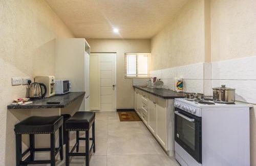 The Lime Apartment | Pet-Friendly Kahili Apartments with Private Beach & Ocean View
