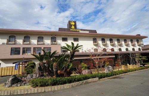 Shirahama Hotel | Relax at 海岳: Family-Friendly Resort with Hot Springs