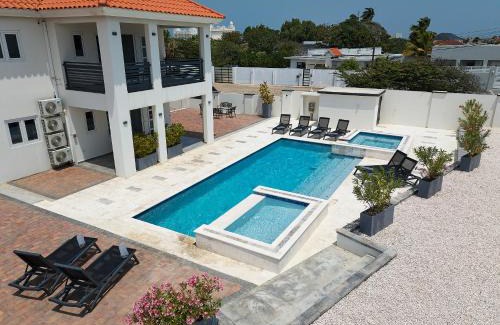 Koyari Apartment | Experience Kaikushi: Oceanfront Escape with 9.8/10 Rating