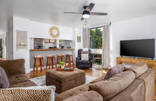 Historic Kailua Village House | Oceanview Escape at Kailua Bay Resort - Family Friendly Stay