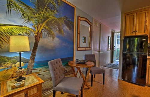 Historic Kailua Village Apartment | Cozy Kailua Studio with Pool Access & Beautiful Garden Views