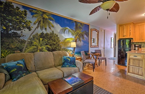 Historic Kailua Village Apartment | Cozy Kailua Studio with Pool Access & Beautiful Garden Views