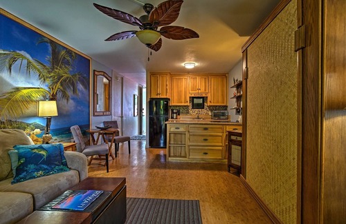 Historic Kailua Village Apartment | Cozy Kailua Studio with Pool Access & Beautiful Garden Views