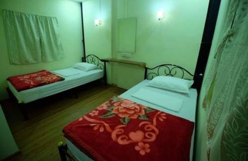 Thandaunggyi Bed & Breakfast | Inviting Kaing Villa: Family-Friendly with Delicious Dining