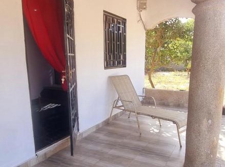 West Coast Division House | Discover KAIRO: Pet-Friendly Retreat for Family Getaways