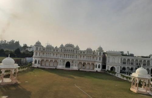 Moradabad Hotel | Kairvi Fort Resort