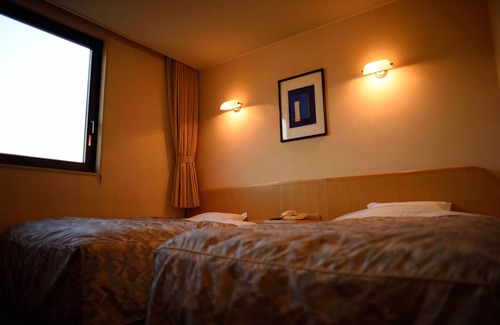 Asamushi Onsen House | Experience Kaisenkaku: Exceptional Amenities & Top Reviews