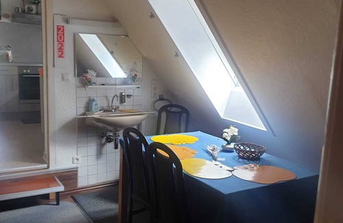 Elbersroth Apartment | Top-Rated Kaiser's Landhaus Dachgeschoss 7 in Franken