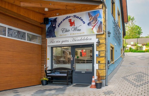 Elbersroth Apartment | Discover Kaiser's Plateau 5: Relax in Scenic Franconia