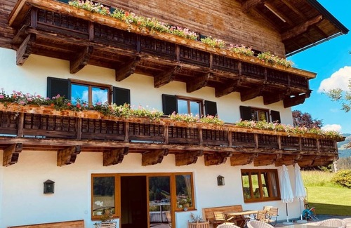 Kitzbuehel Ski Chalet | Experience Kaiserhof Chalet: Pool, Spa & Ocean Views