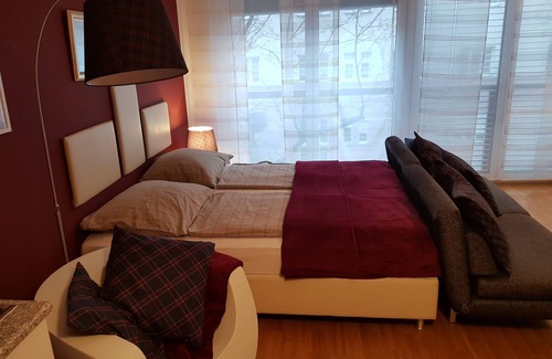 Kaisermuhlen Apartment | Comfortable Kaisermühlen Apartment Erni near UNO City