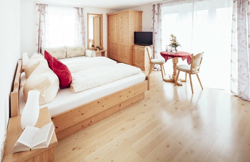 Sonthofen Hotel | Kaisers - A Cozy City Hotel with Spa and Pool Amenities