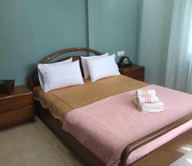 Kozani Apartment | Kaite House: Guest Rated 9/10 & Pet Friendly Comfort