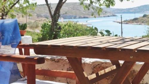 Arkoi Hotel | Pet-Friendly Escape at Kaiti's House for Families