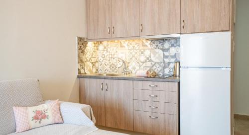 Palaiochora Apartment | Top-Rated Kaiti's Studios & Apartments for Families