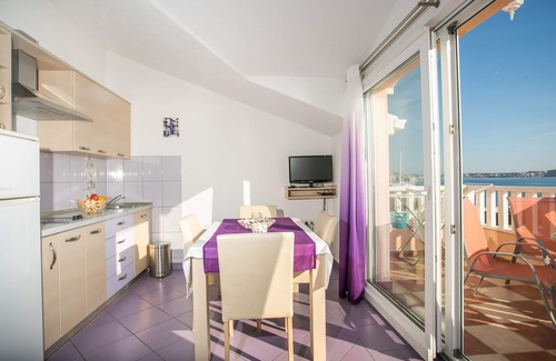 Seget Donji Apartment | Beachside Bliss at Kaja - Perfect for Families and Relaxation