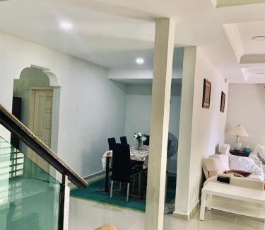Manir Villa | Family-Friendly Kak Nor Villa with Kitchen Amenities