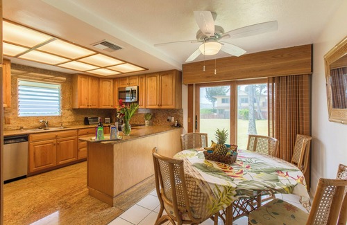 Kalama Tract House | Beachfront Bliss at Kakela Kai - Guest Rated 10/10