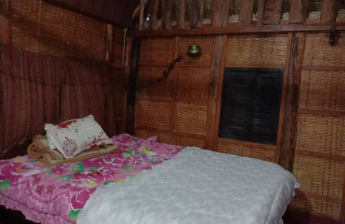Puok Hotel | Cozy Kakrona Pouk Homestay with Pool & Breakfast Options