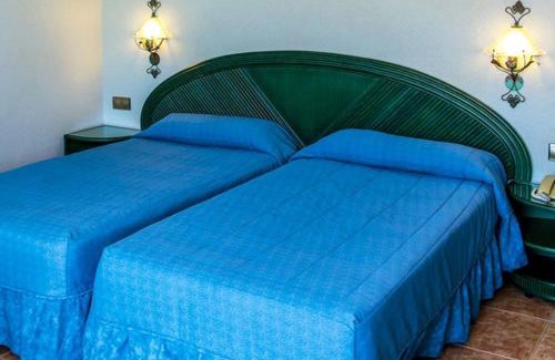 El Albir Hotel | Relax at KAKTUS Hotel Albir with Oceanfront Amenities