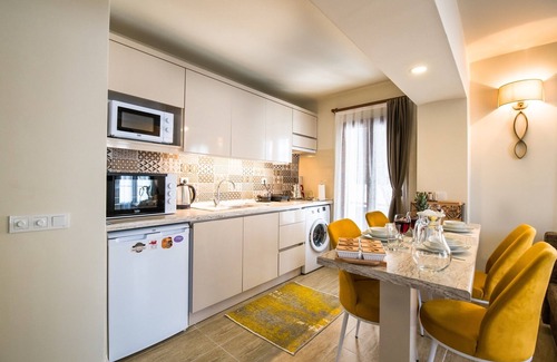 Kalkan Apartment | Guest Rated 10/10: Kalamaki Flats with Family-Friendly Amenities