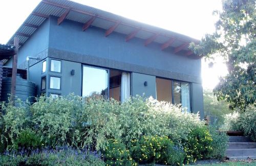 Knysna Ski Chalet | Kalanderkloof Cottage: 4-Star Getaway with Family Amenities