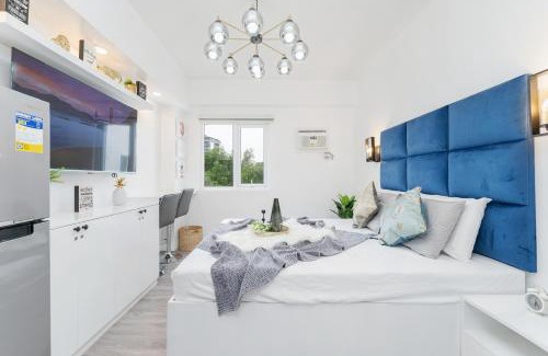 Guadalupe Apartment | Kid-Friendly Kalani by J&J with Pool & Netflix - 10/10 Rating
