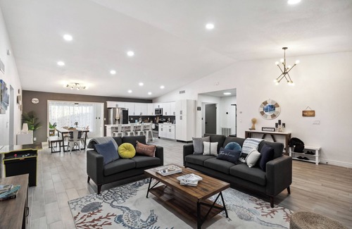 Panorama Place House | Kalani Oasis Paradise with Pool
