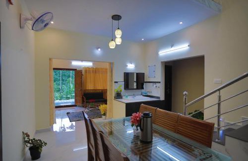 Pallivasal Villa | Discover Kalapurayil House: Top-Rated Stay with Kitchen