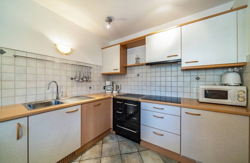 Ultimo Apartment | Scenic Kalchgruberhof Apartment Enzian with Lake View