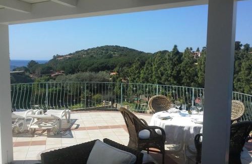 Geremeas House | Unforgettable Stay at Kalema House: Oceanfront Paradise