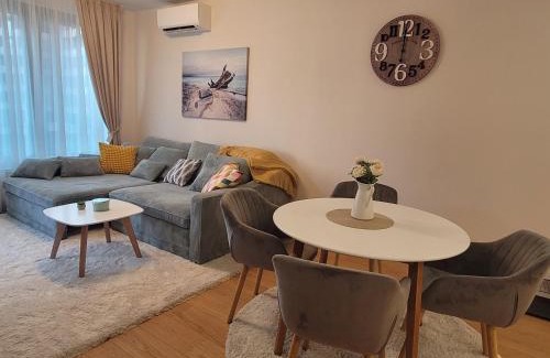 Dorcol Apartment | Stylish Kalemegdan Riverfront Apartment - Child-Friendly Retreat
