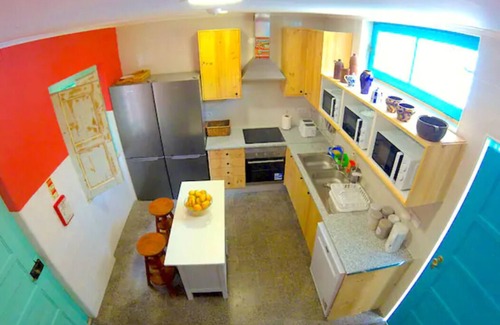 Costa de Caparica House | Discover Kali Vice Surf Villa: Family-Friendly Retreat
