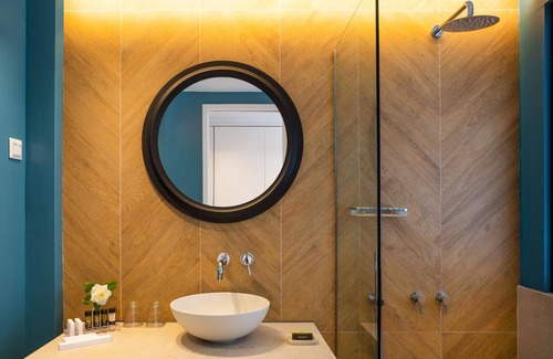 Kokkari Hotel | Discover Kalidon Panorama: Poolside Bliss & 9.6/10 Rating