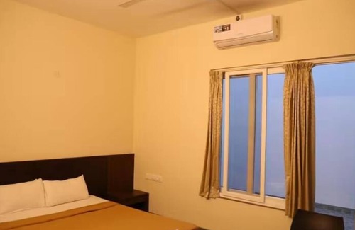 Yadiyur Hotel | Budget-Friendly Stay at Kalinga Tavern Residency