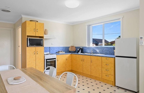 Port Sorell Condo | Oceanfront Kalisti Suites: Family-Friendly Mykonos Retreat