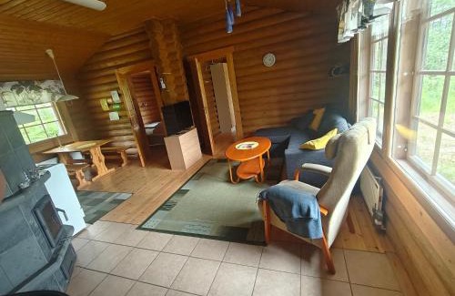Alavus Ski Chalet | Pet-Friendly Retreat at Kalliorinteen Mökit Lehtipirtti
