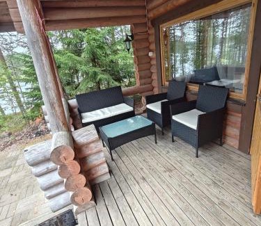 Alavus Ski Chalet | Cozy Kalliorinteen Mökit Ruskapirtti: Family & Pet-Friendly Stay
