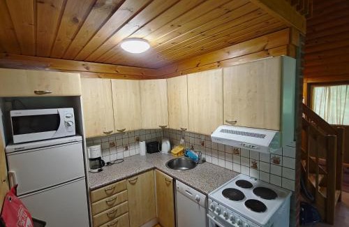 Alavus Ski Chalet | Family-Friendly Kalliorinteen Mökit Suvipirtti Awaits You